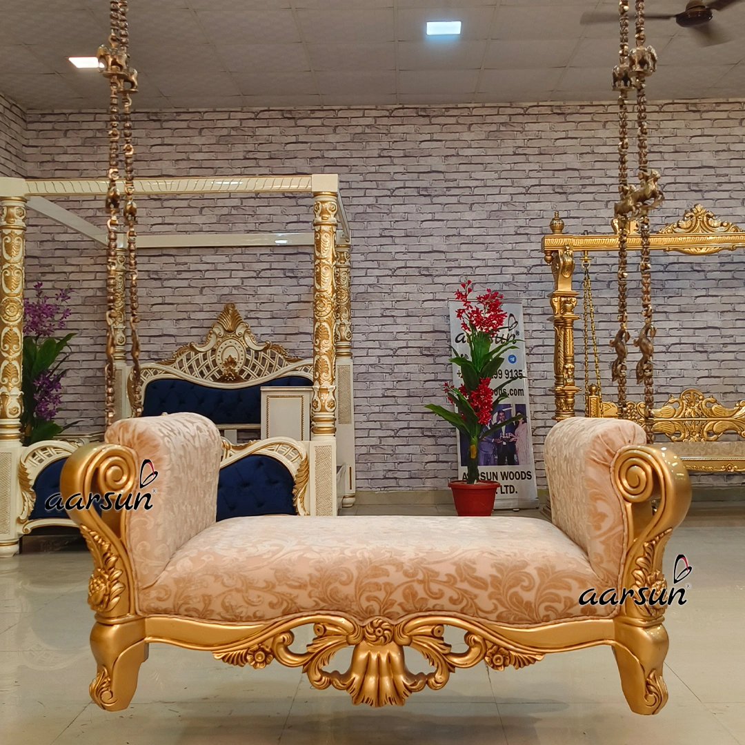 Luxury Hanging Swing in Teak Wood