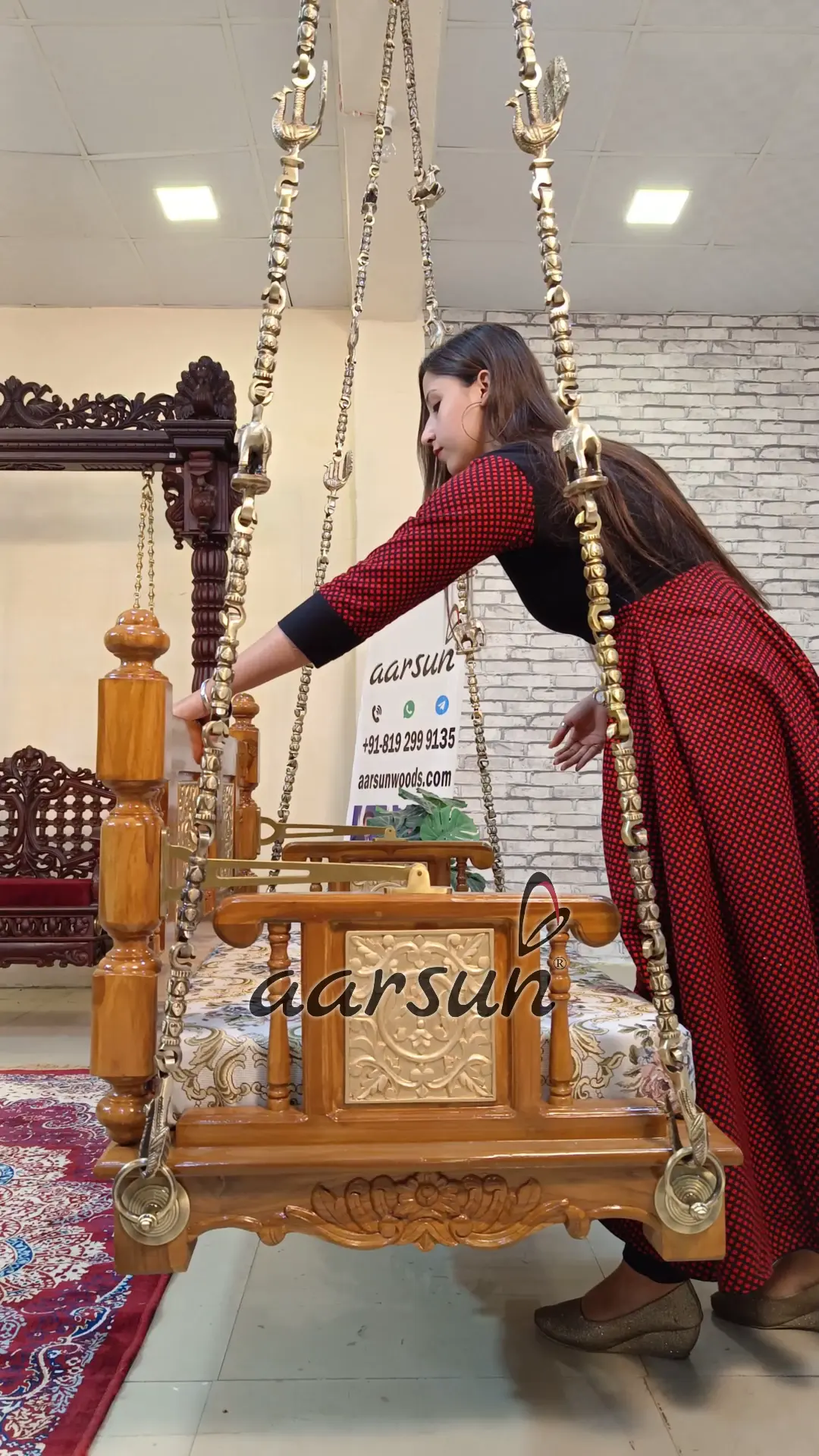 Reversible Swing Seat with Brass Chain view 3